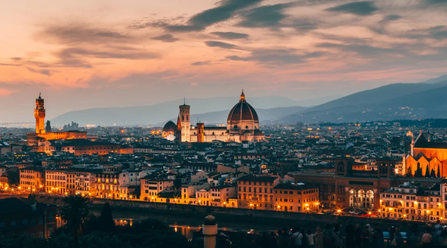beautiful-aerial-shot-florence-italy-architecture-evening